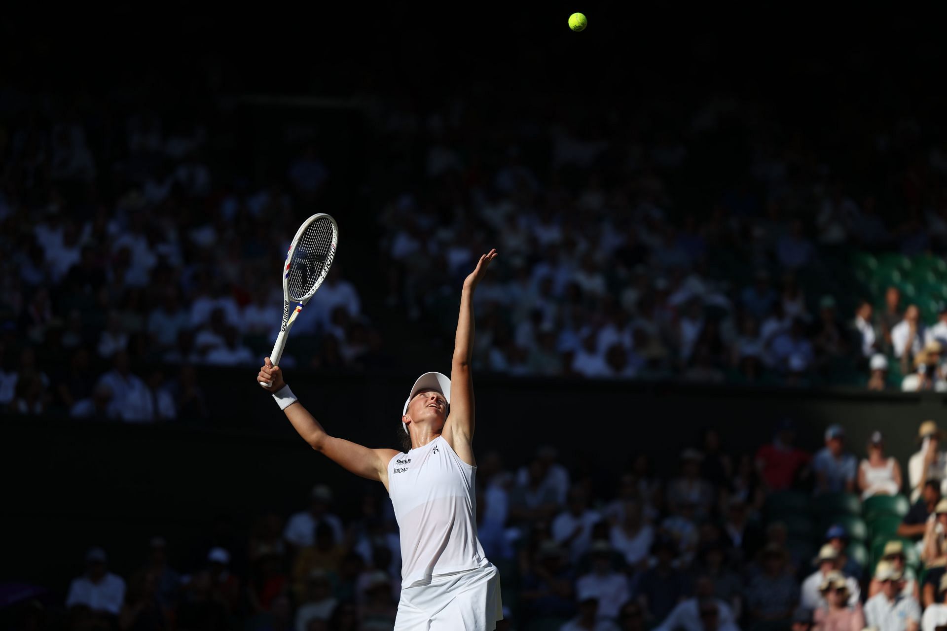 Swiatek in action at Wimbledon 2025 (Image Source: Getty)